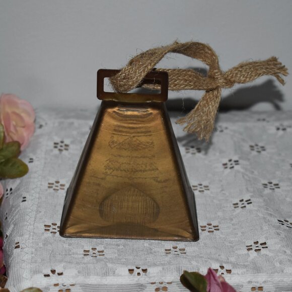 Other - Vintage Rustic Metal Cow Bell Cottagcore Farmhouse Decor